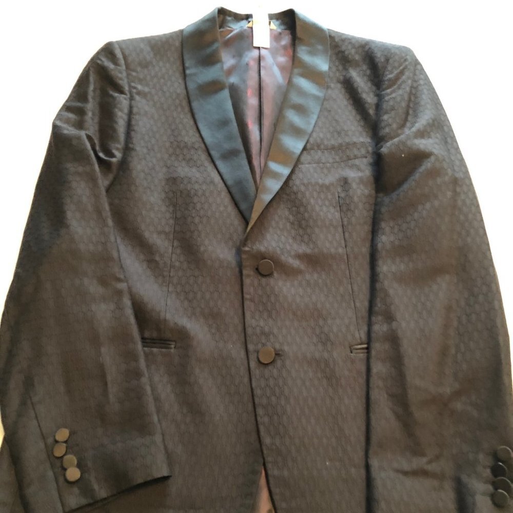 Claiborne Lux Men's Shawl Lapel Tuxedo, sz 42R, color Black, Textured Fabric - Picture 2 of 13
